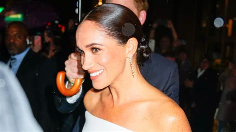 meghan markle nude naked|Meghan Markle Wore a Nude One